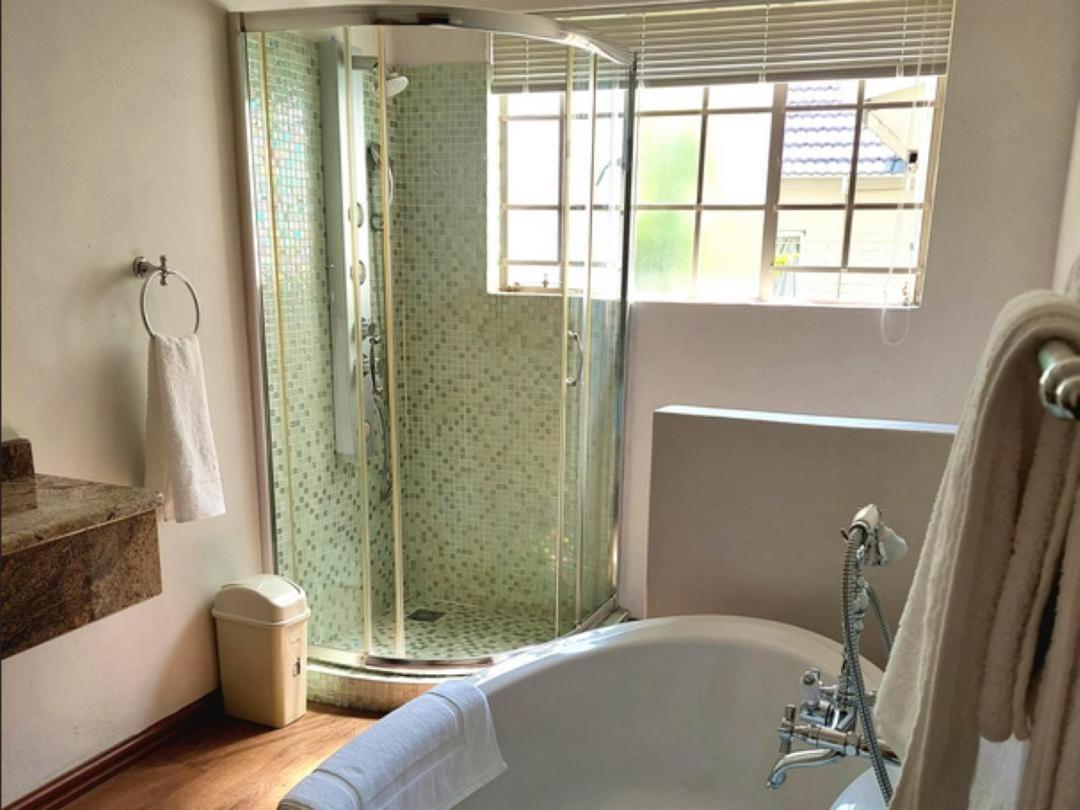 Art And Soul Restaurant, Accommodation, French Bar And Art Gallery Parys Habitación foto